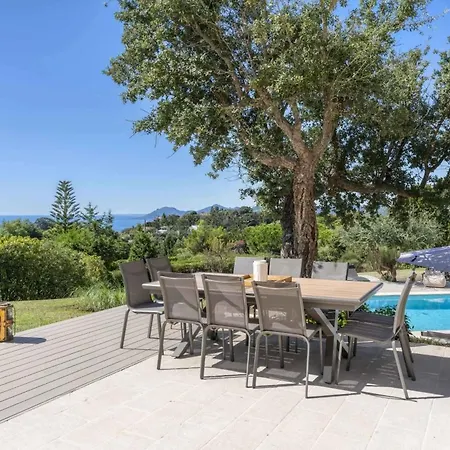 Beautiful 5 Bedroom With Sea View & Pool