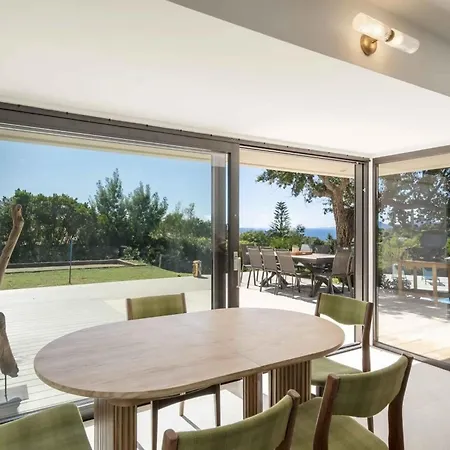 ヴィラ Beautiful 5 Bedroom With Sea View & Pool *