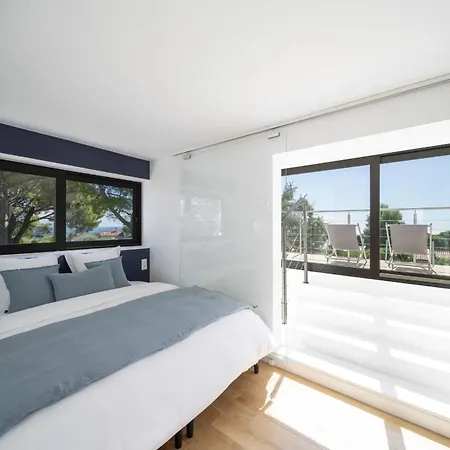 Villa Beautiful 5 Bedroom With Sea View & Pool Vallauris